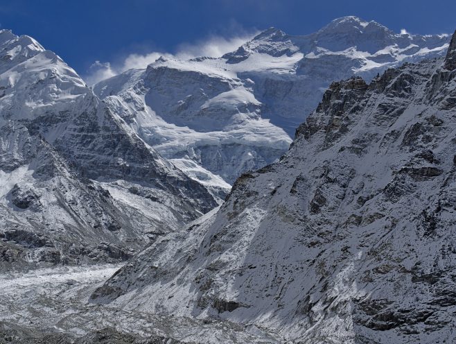 mountain view from kanchenjunga expedition
